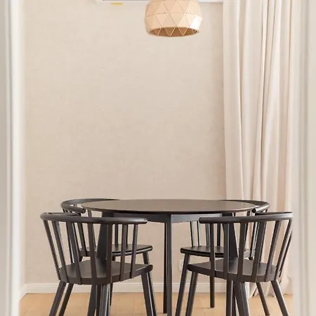 Apartment Grand Theater Beige